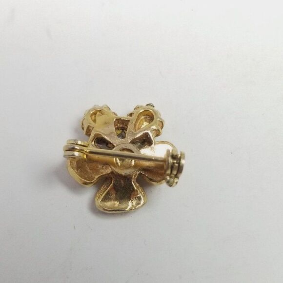 Vintage Tiny Rhinestone and Faux Pearl Flower Brooch, Pansy Lapel Pin, Estate - Picture 3 of 6